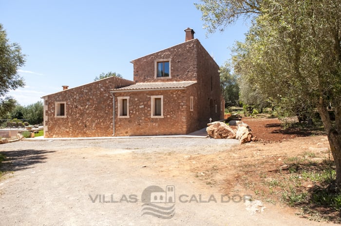 Salas Nou-Countryhouse with pool for holidays